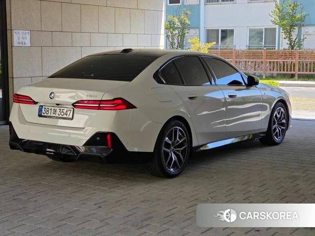 BMW 5 Series (G60) id 3896398 из Кореи 12