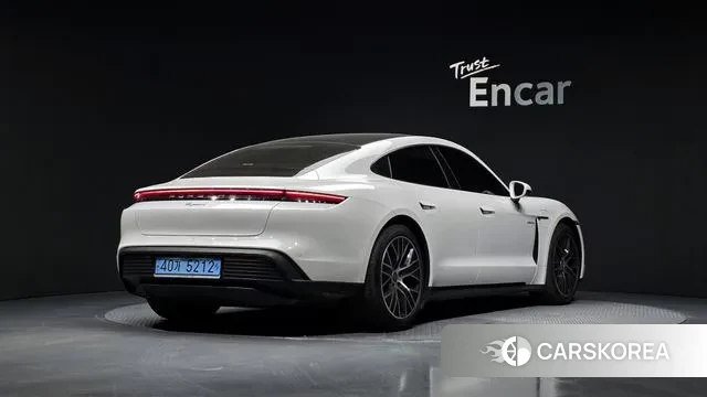 Porsche Taycan id 3725980 из Кореи 12