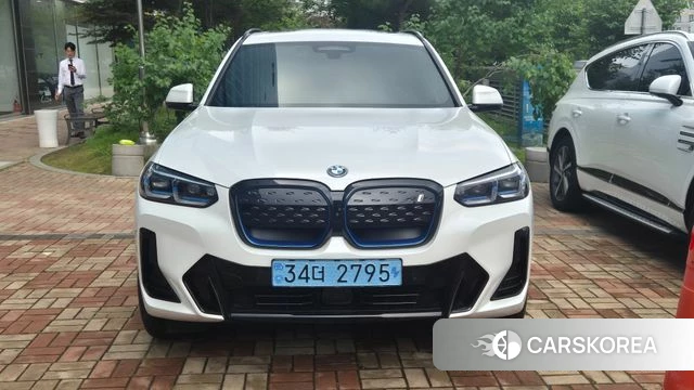 BMW iX3 2023 Белый из Кореи, фото 2