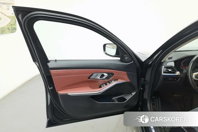 BMW 3 series id 4264105 из Китая 12