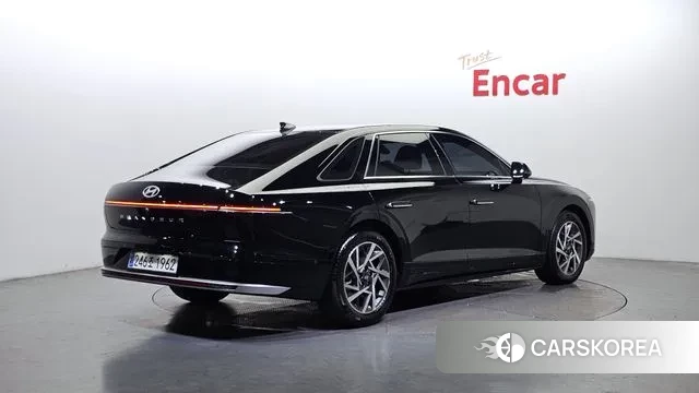 Hyundai Grandeur (GN7) id 3021824 из Кореи 12