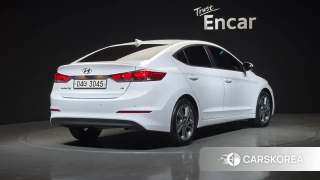 Hyundai Avante AD 2018 Белый из Кореи, фото 2