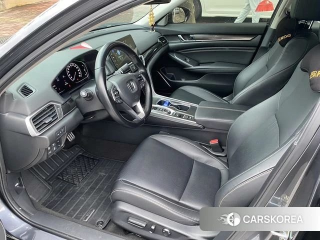 Honda Accord 2023 Серебристо-серый из Китая, фото 2