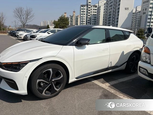 Kia EV6 2024 Белый из Кореи, фото 6