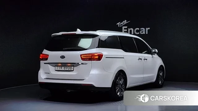 Kia The New Carnival id 3504935 из Кореи 12