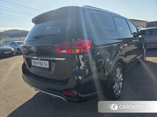 Kia The New Carnival id 3459729 из Кореи 7