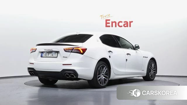 Maserati Ghibli id 4197209 из Кореи 12