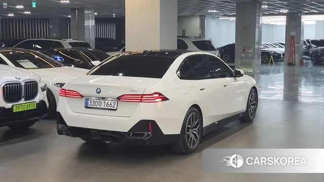 BMW 5 Series (G60) id 3446843 из Кореи 12