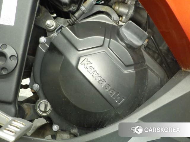 Engine photo