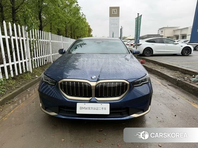 BMW 5 series 2024 Синий из Китая, фото 5