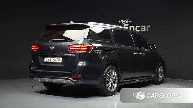 Kia The New Carnival id 4568633 из Кореи 12