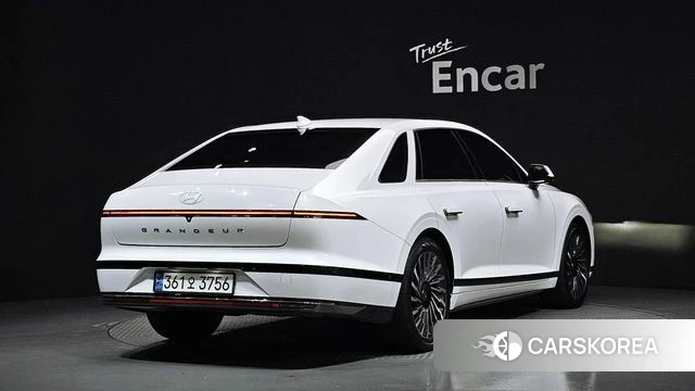 Hyundai Grandeur Hybrid (GN7) id 4608315 из Кореи 12