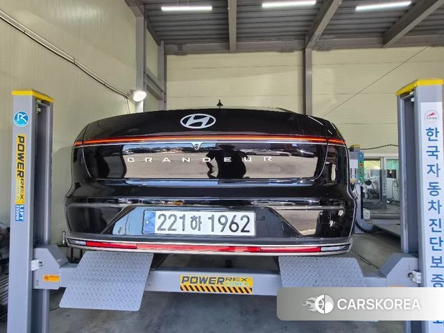 Hyundai Grandeur Hybrid (GN7) 2023 Черный из Кореи, фото 2