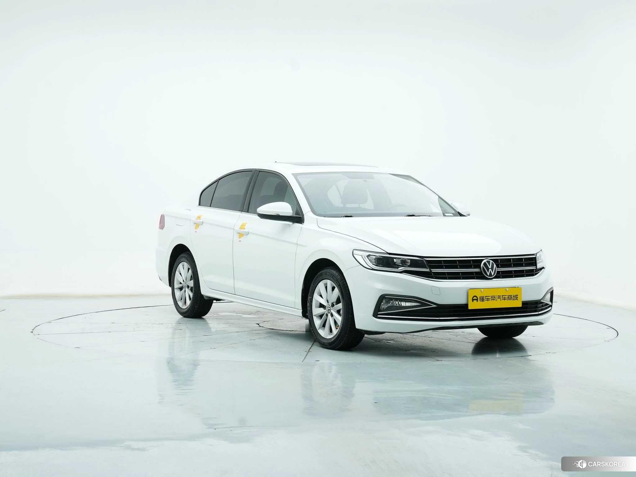 Volkswagen Bora 2020 Белый из Китая, фото 2