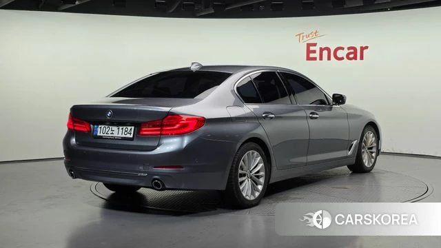 BMW 5 Series (G30) id 4530982 из Кореи 12