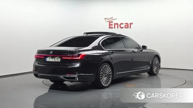 BMW 7 Series (G11) id 2890809 из Кореи 12