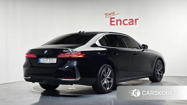 BMW 5 Series (G60) id 4729583 из Кореи 12