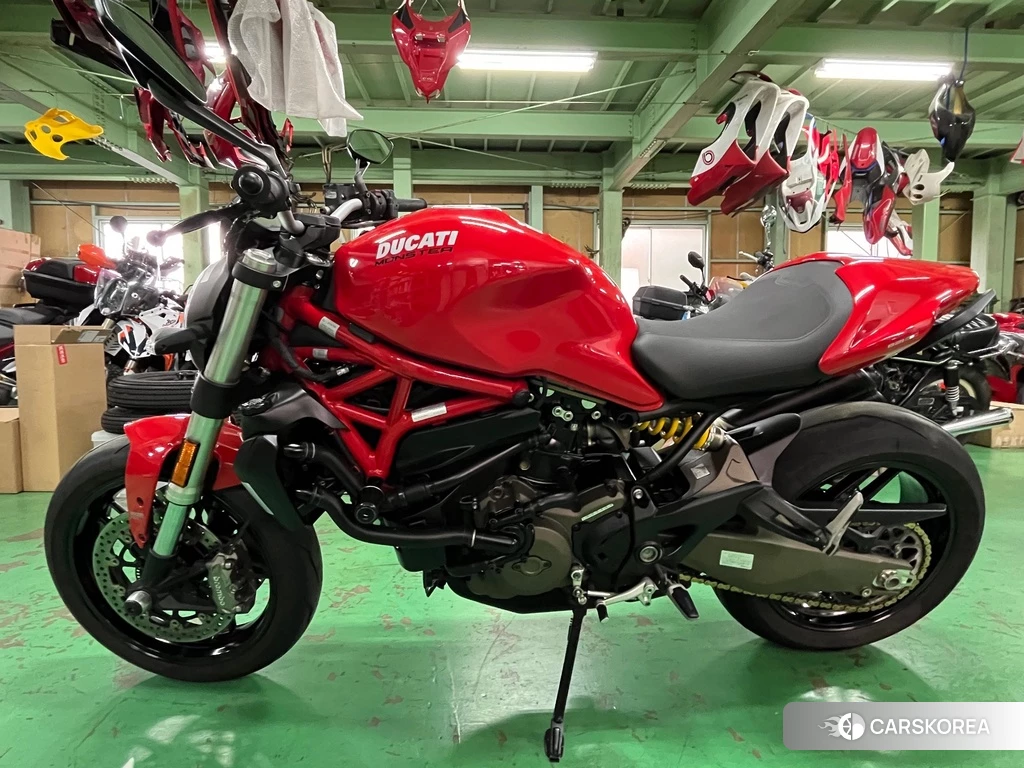 Проданный Ducati MONSTER 821 2017 из Японии