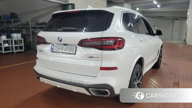 BMW X5 (G05) 2022 Белый из Кореи, фото 2