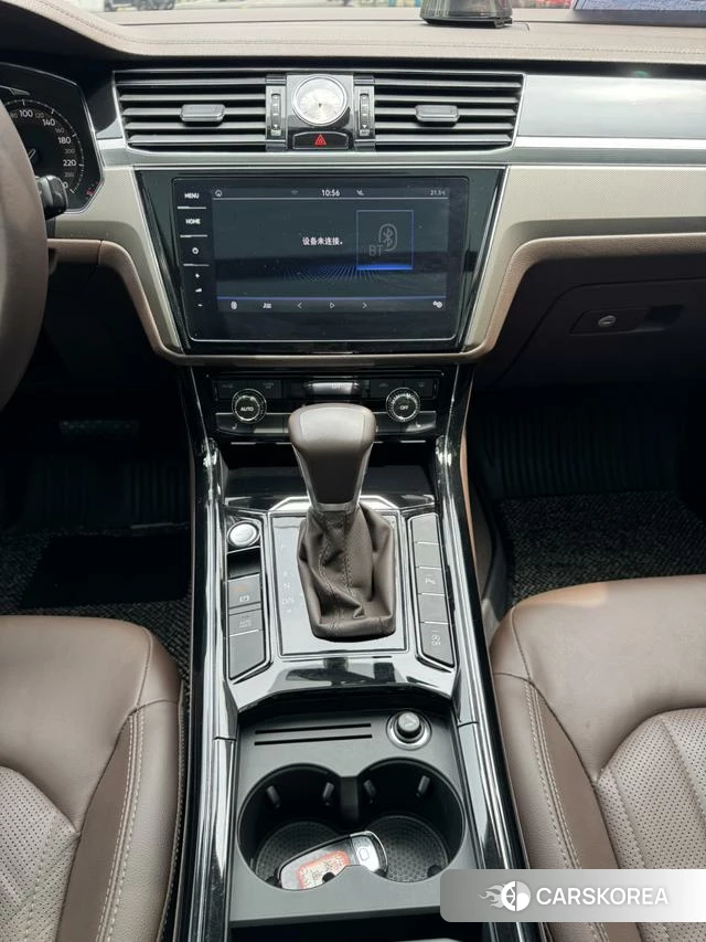 Volkswagen Huiang id 4272914 из Китая 12