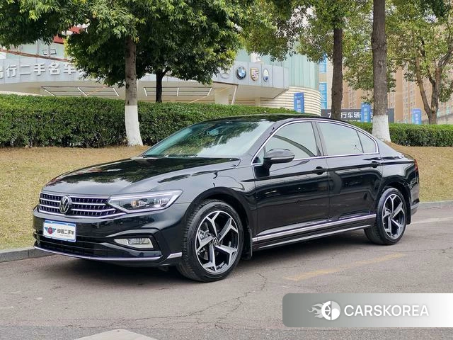 Volkswagen Magotan 2025 Черный из Китая, фото 2