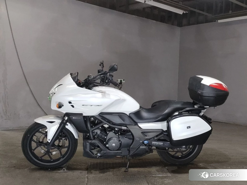 Проданный Honda CTX700 DCT 2013 из Японии