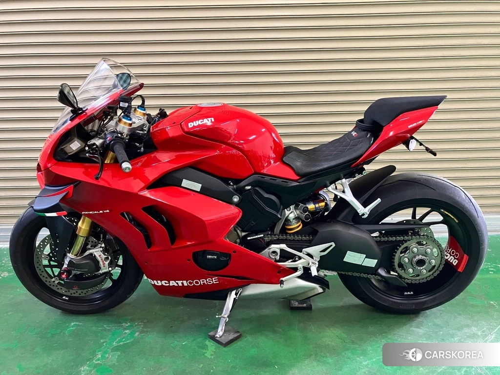 Проданный Ducati PANIGALE V4 S 2021 из Японии, фото 2