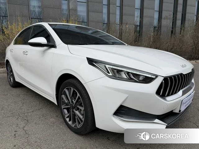 Kia K3 2022 Белый из Китая, фото 5
