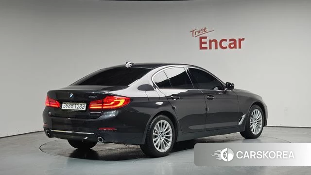 BMW 5 Series (G30) id 4196582 из Кореи 12