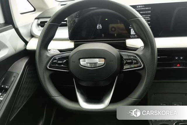 Geely Geometry E firefly id 4210647 из Китая 12