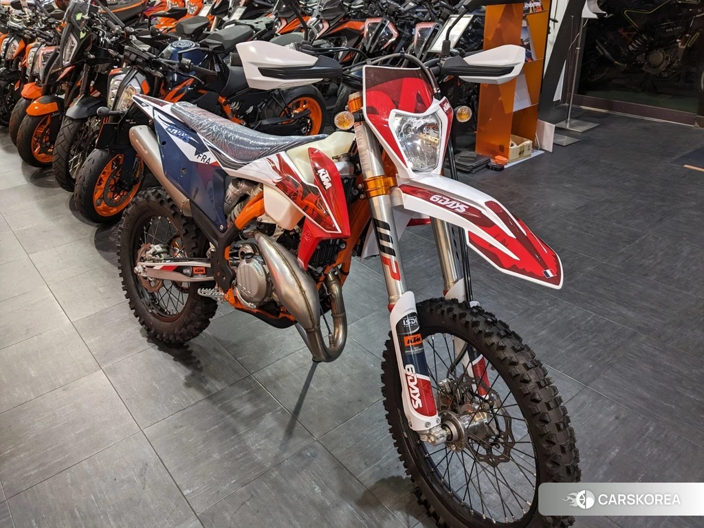 Проданный KTM 250 EXC-F SIX DAYS 2023 из Японии