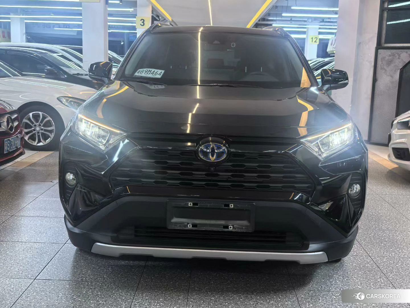 Toyota RAV4 2021 Черный из Китая, фото 2