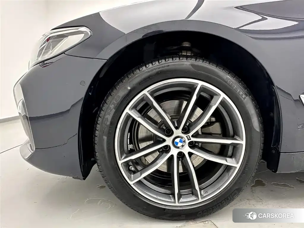 BMW 5 series id 4578184 из Китая 12