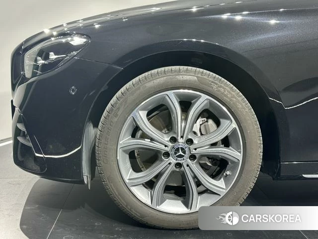 Mercedes-Benz E-class id 4307114 из Китая 10