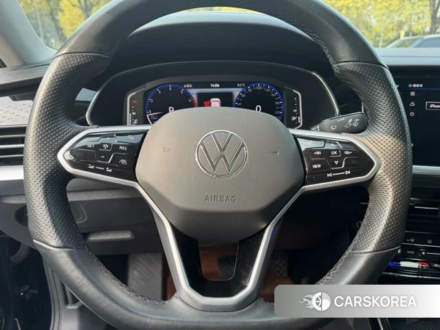 Volkswagen Passat id 4261341 из Китая 12