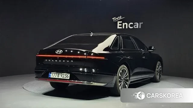 Hyundai Grandeur (GN7) id 2889372 из Кореи 12