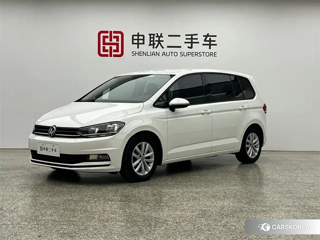 Volkswagen Touran 2021 Белый из Китая, фото 4
