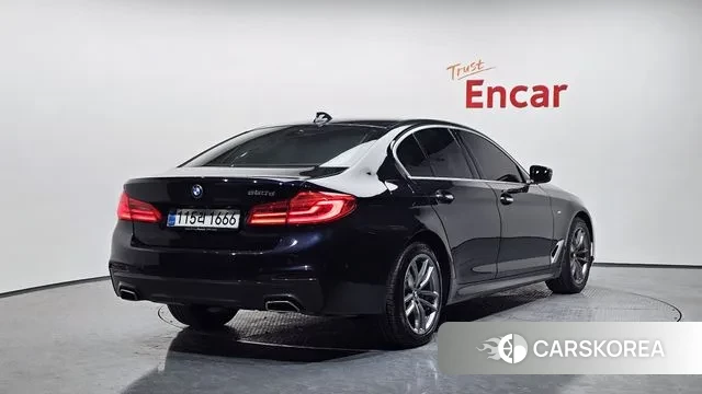 BMW 5 Series (G30) id 3510259 из Кореи 12