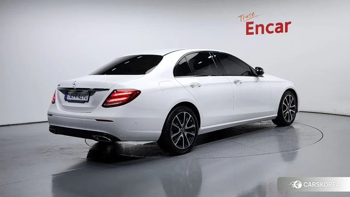 Mercedes-Benz E-Class W213 id 1878962 из Кореи 12