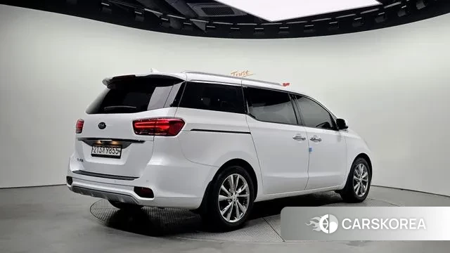 Kia The New Carnival id 2932246 из Кореи 12