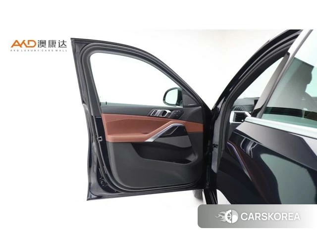 BMW X6 2025 Черный из Китая, фото 2