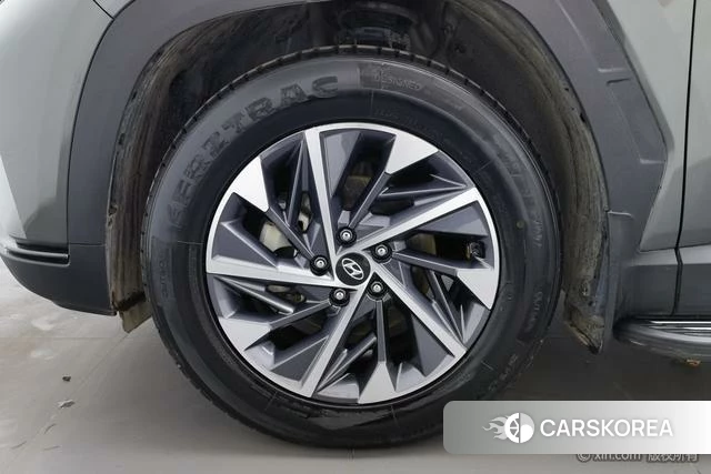 Hyundai Tucson id 4210115 из Китая 12