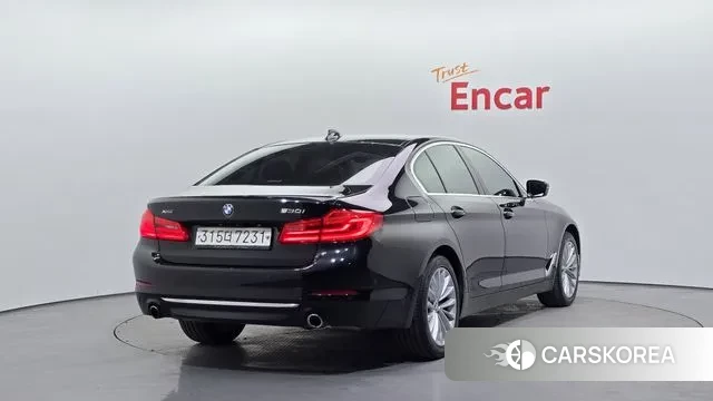 BMW 5 Series (G30) id 3698215 из Кореи 12