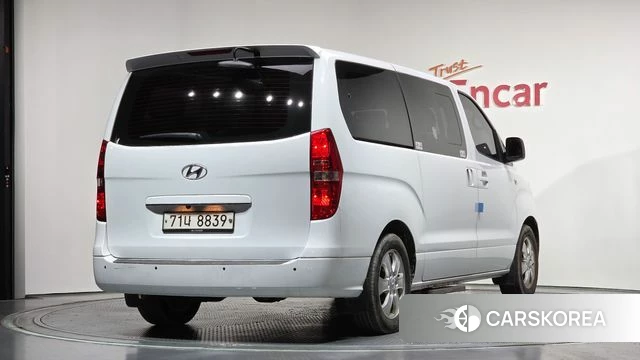 Hyundai The New Grand Starex id 4294600 из Кореи 12