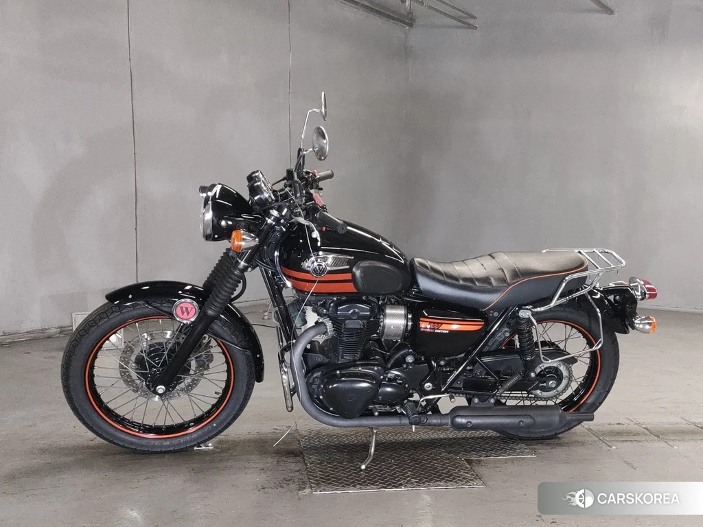 Проданный Kawasaki W800 2013 из Японии