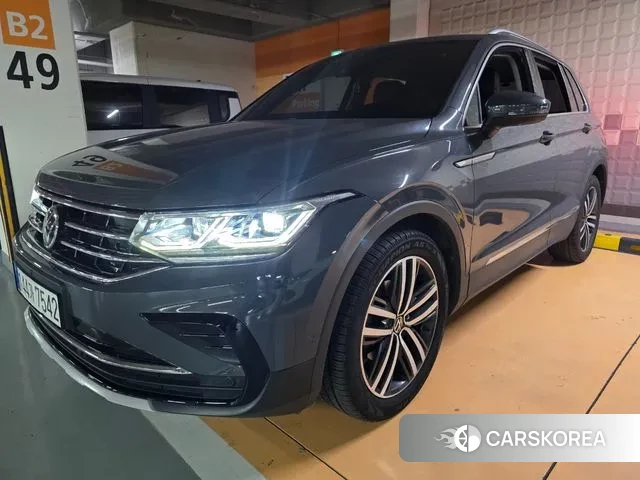 Volkswagen Tiguan second Generation 2021 Серый из Кореи, фото 3