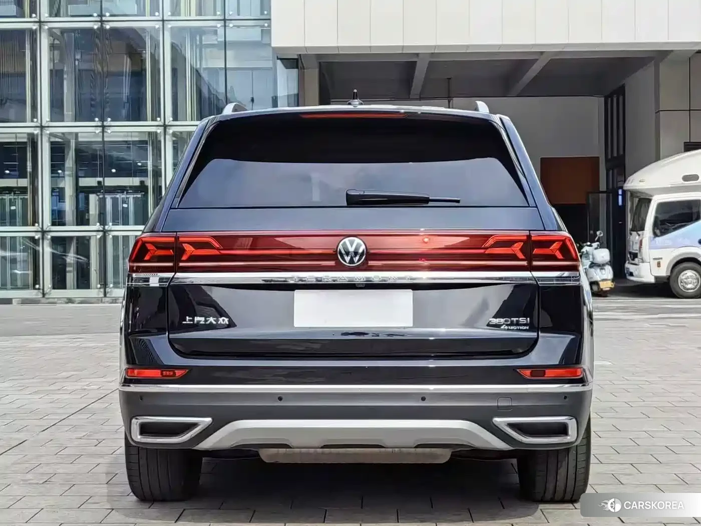 Volkswagen Touareg id 4629008 из Китая 8
