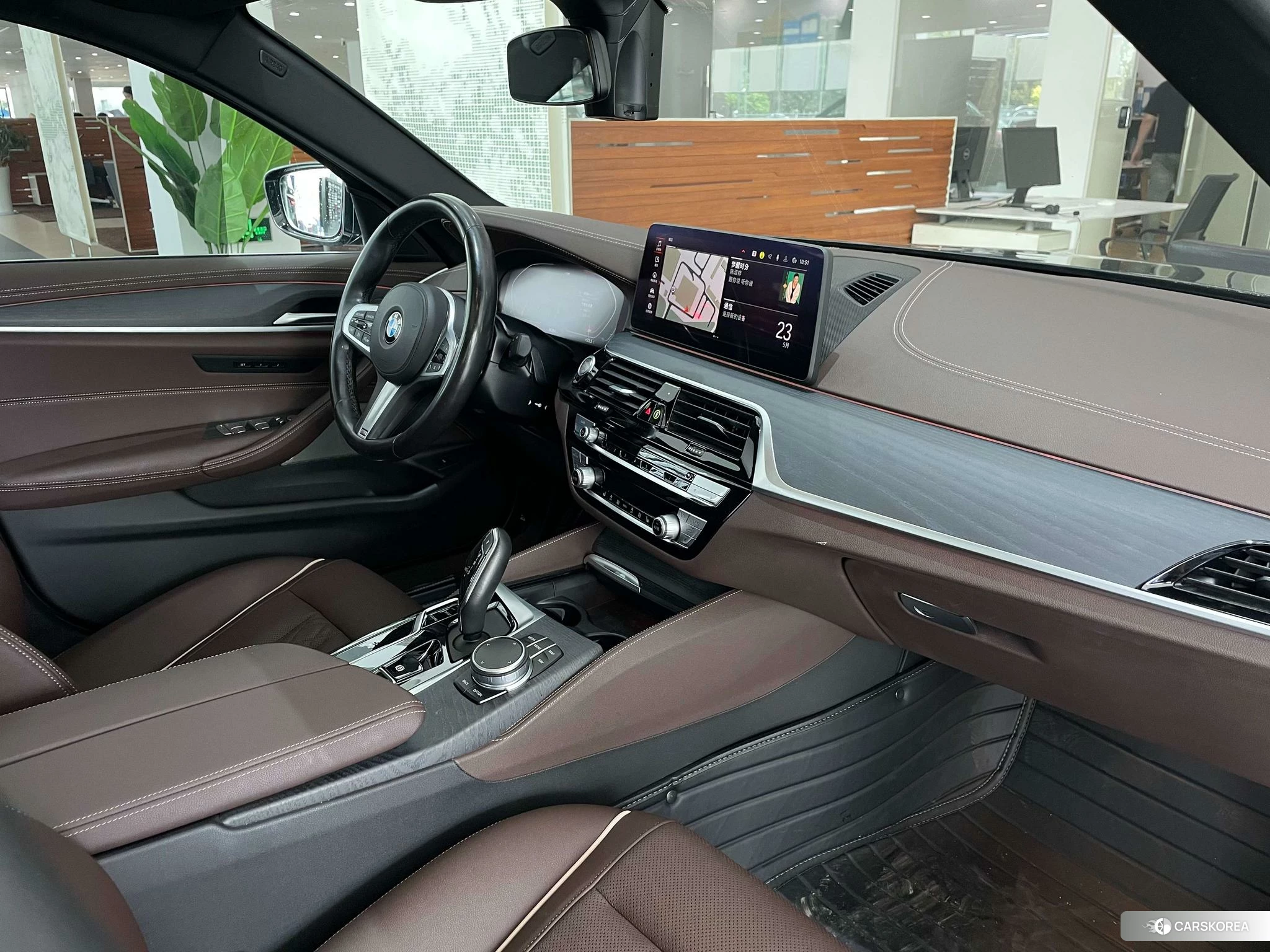 BMW 5 series 2020 Черный из Китая, фото 6