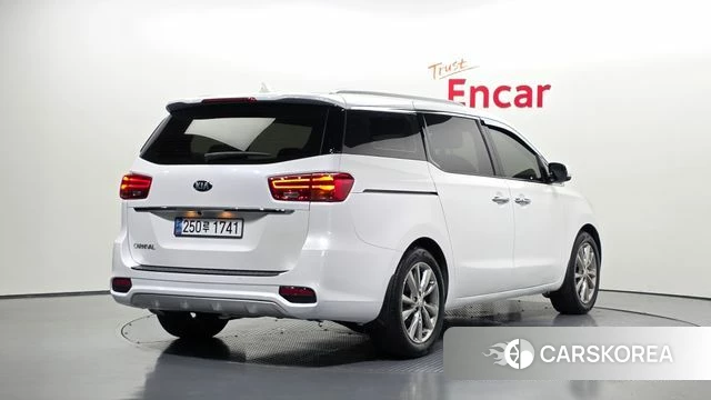 Kia The New Carnival id 4482687 из Кореи 12