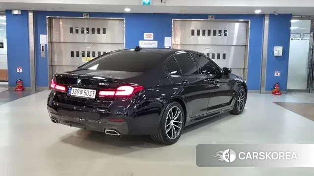 BMW 5 Series (G30) id 3534135 из Кореи 12